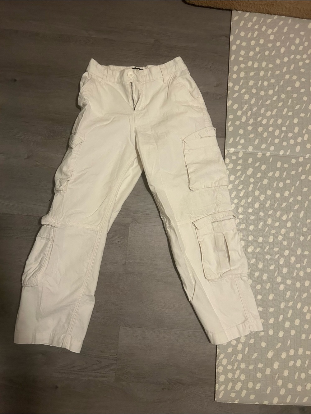 Aeropostale white cargo jeans